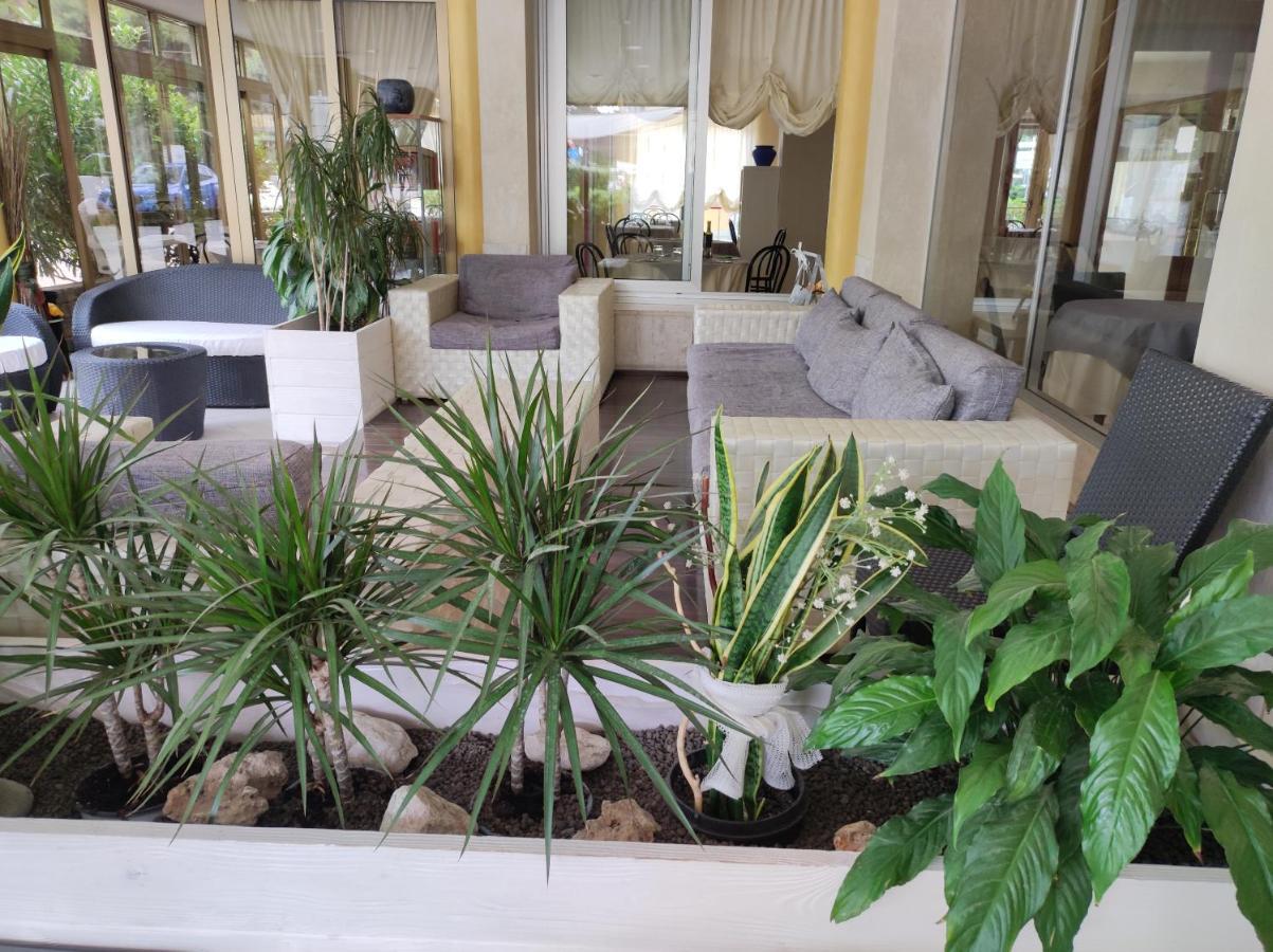 Antonella 3* Lido di Classe