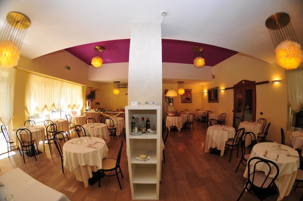 Antonella Hotel 3*